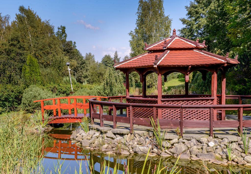 Hotel Belweder Ustron Kültér fotó Japanese garden