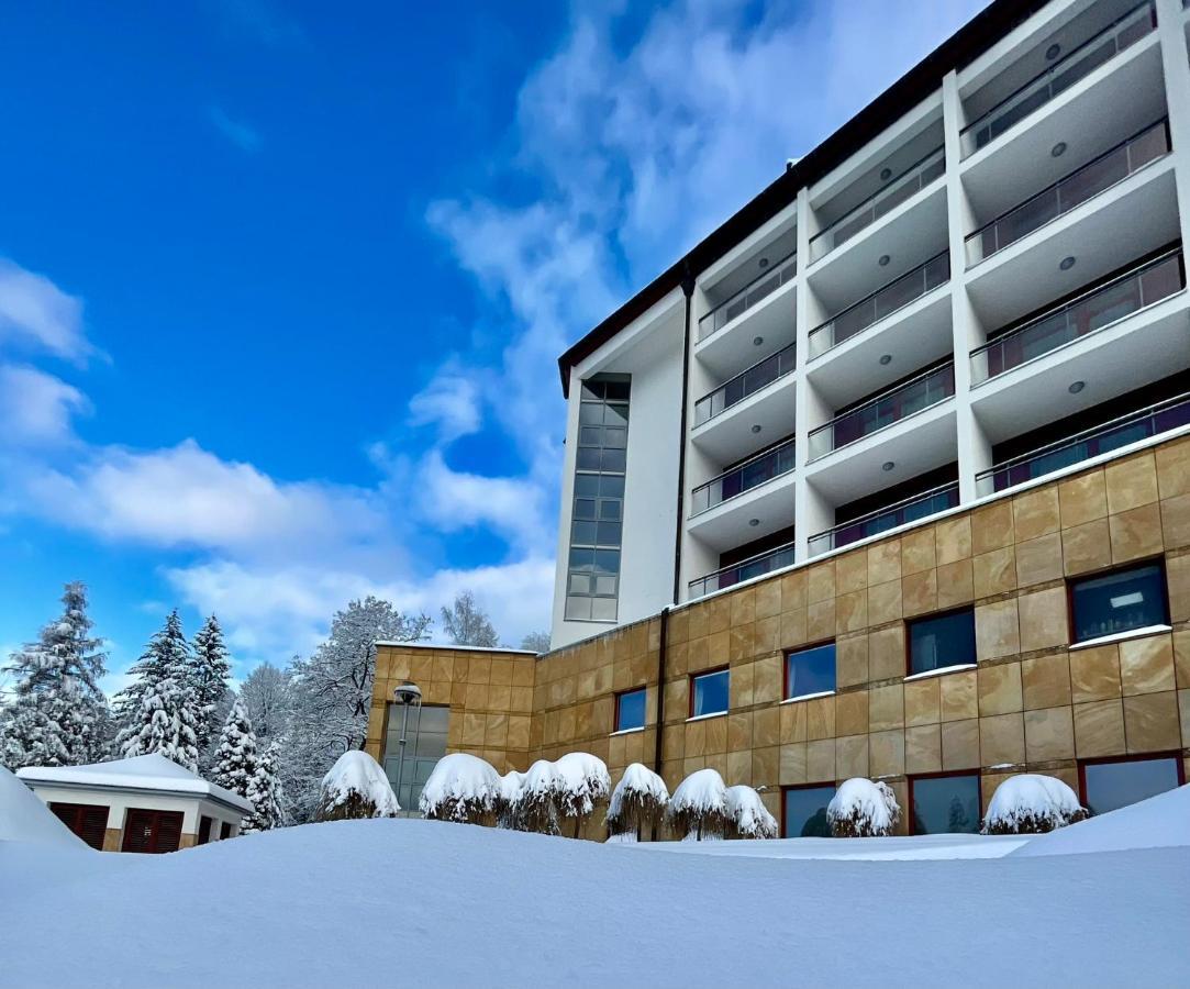 Hotel Belweder Ustron Kültér fotó The hotel in 2012
