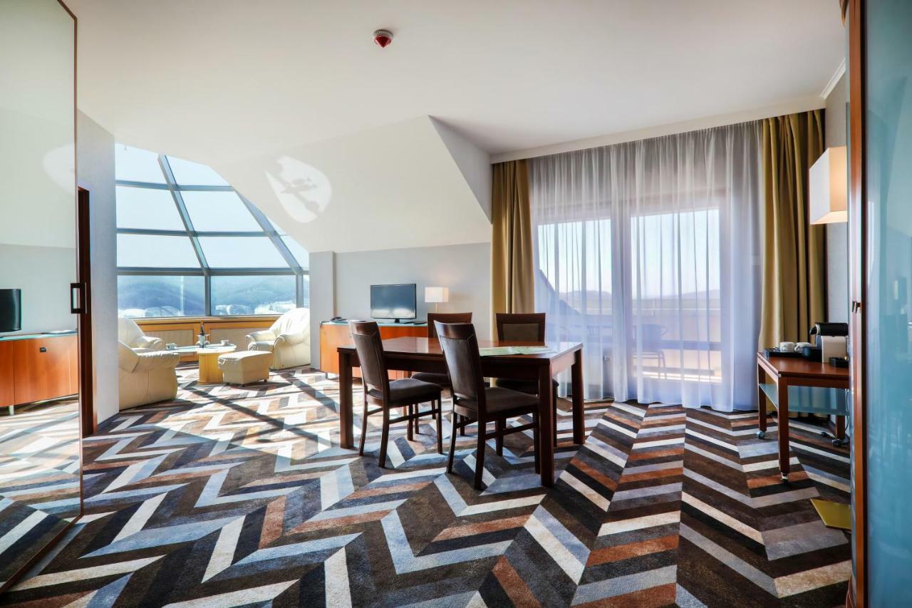 Hotel Belweder Ustron Kültér fotó Suite