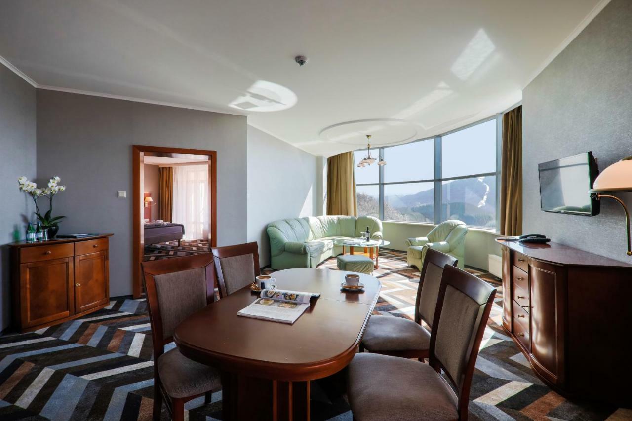 Hotel Belweder Ustron Kültér fotó Suite